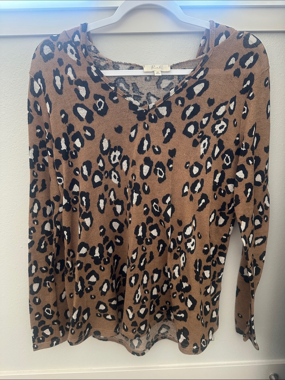 Riah Fashion Leopard Print V-Neck Long Sleeve Top in Tan